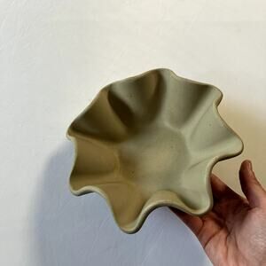 The Pampered Chef Tortilla Shell Taco Salad Stoneware Baker